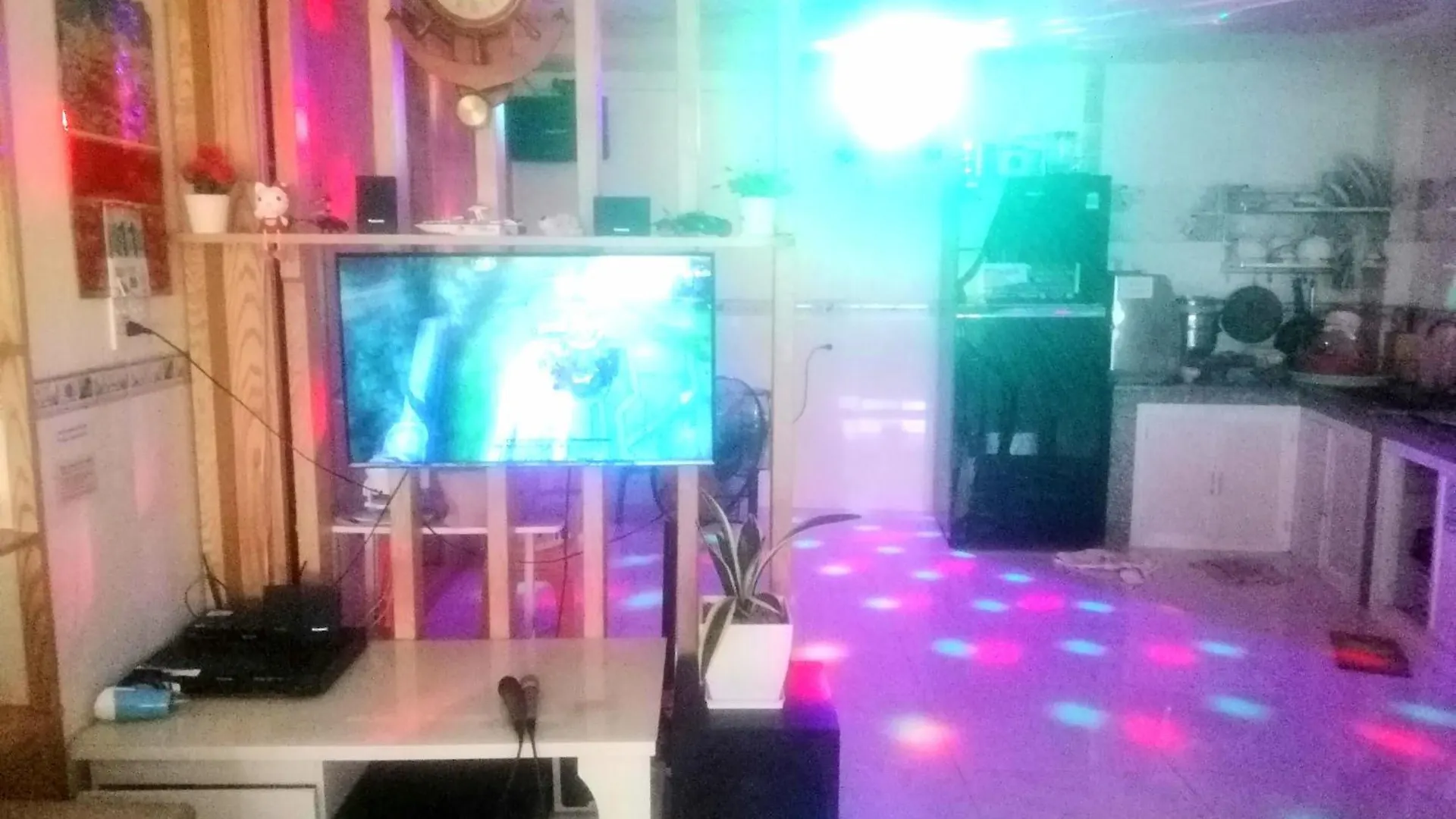 Nha Nguyen Can Dung Vinh Homestay Vung Tau Lägenhet